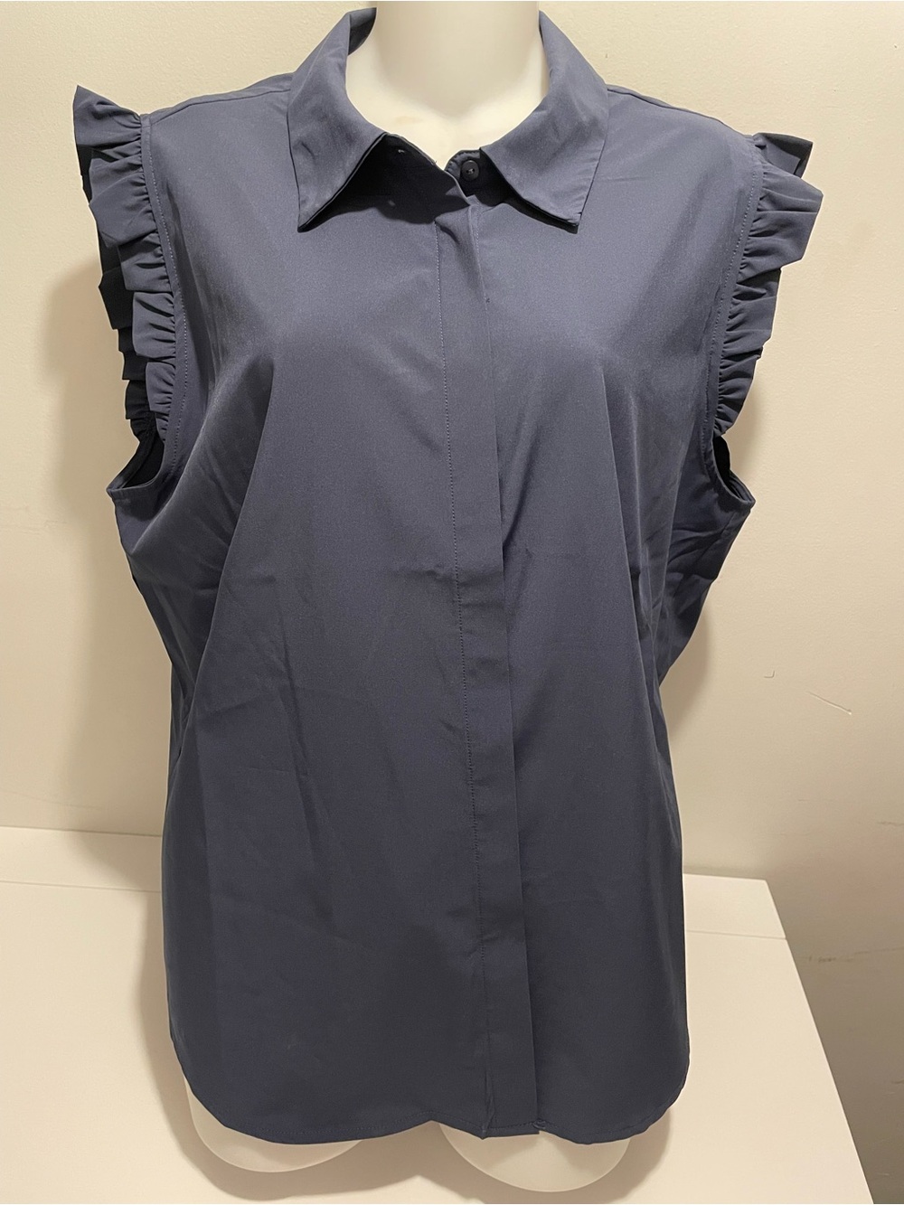 Modern Works Brand Women's XL Navy Blue Button Down Sleeveless Blouse Ruffle